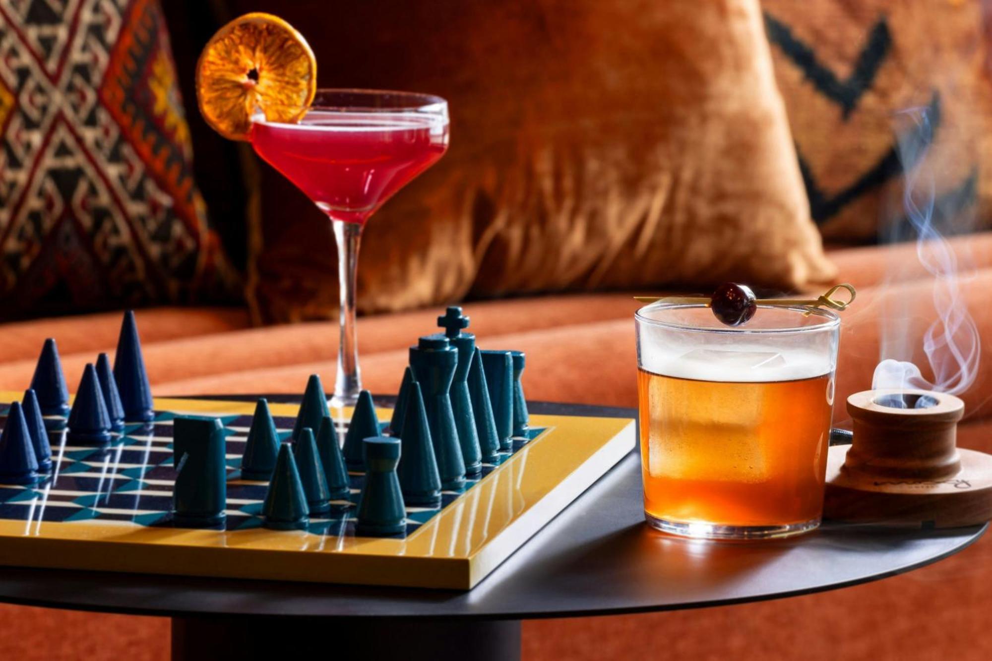 Moxy Downtown Hotel 3*